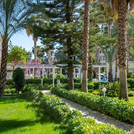 Utopia Resort & Residence-3